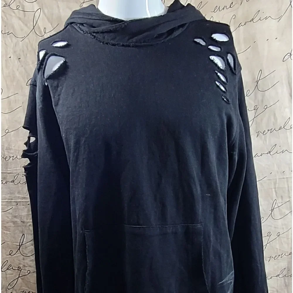 Distressed shirt - Picture 1 of 12